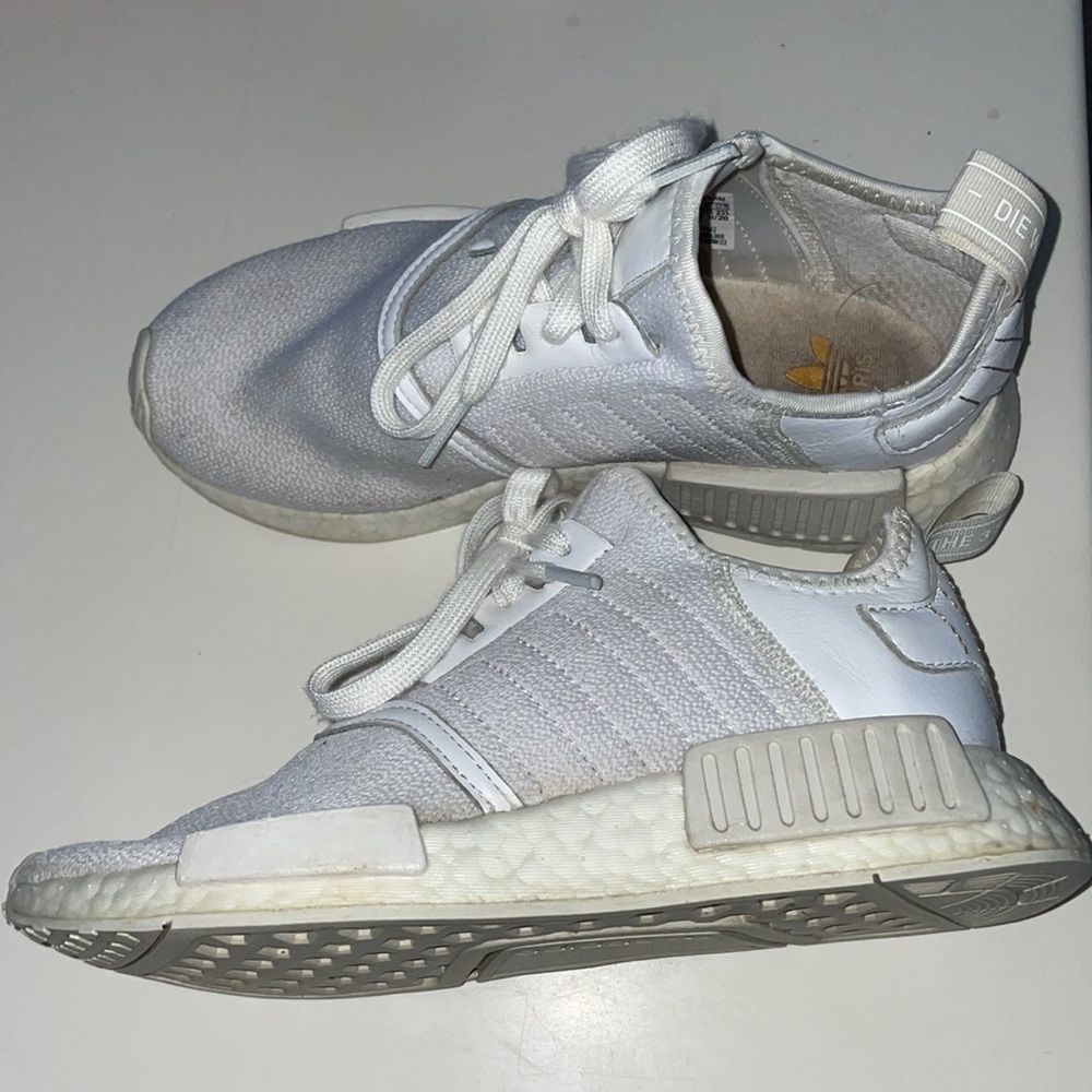Adidas NMD_R1 Shoes - Picture 5 of 6